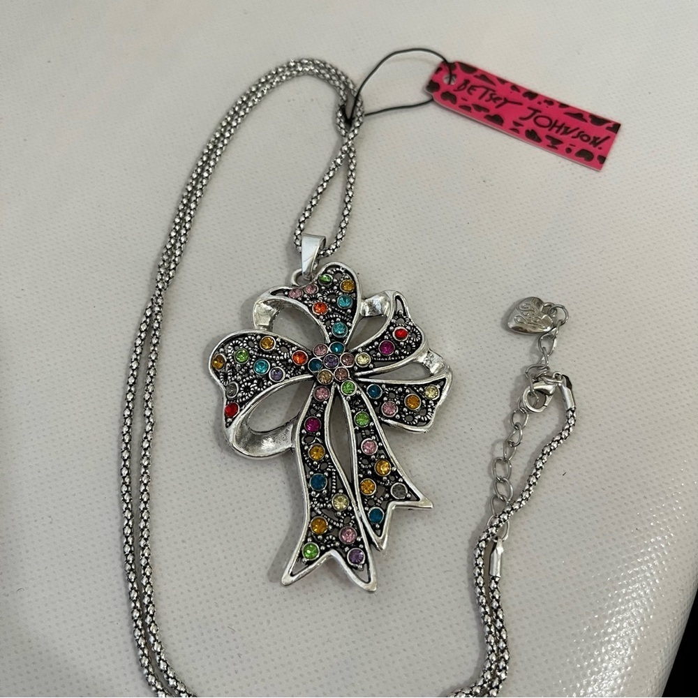 Betsey Johnson Silver Tone Bow Necklace NWT